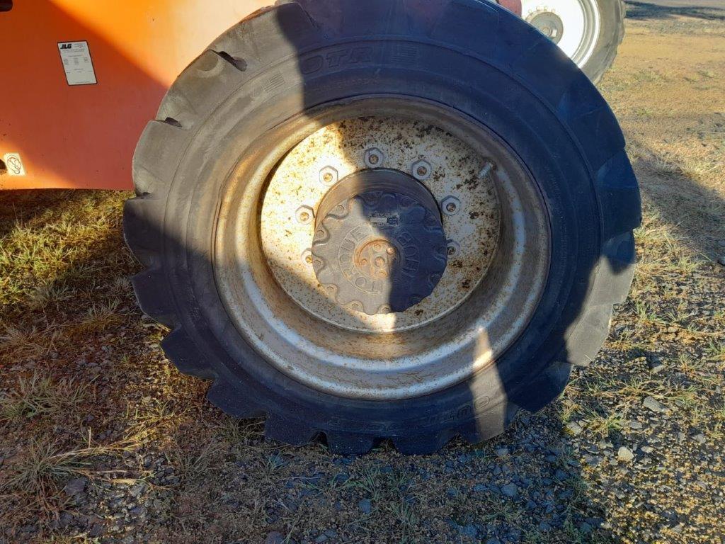 Sold - Articulated Boom Lift - View 2